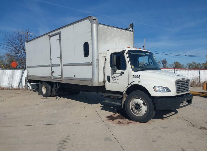2020 Freightliner M2 106 photo