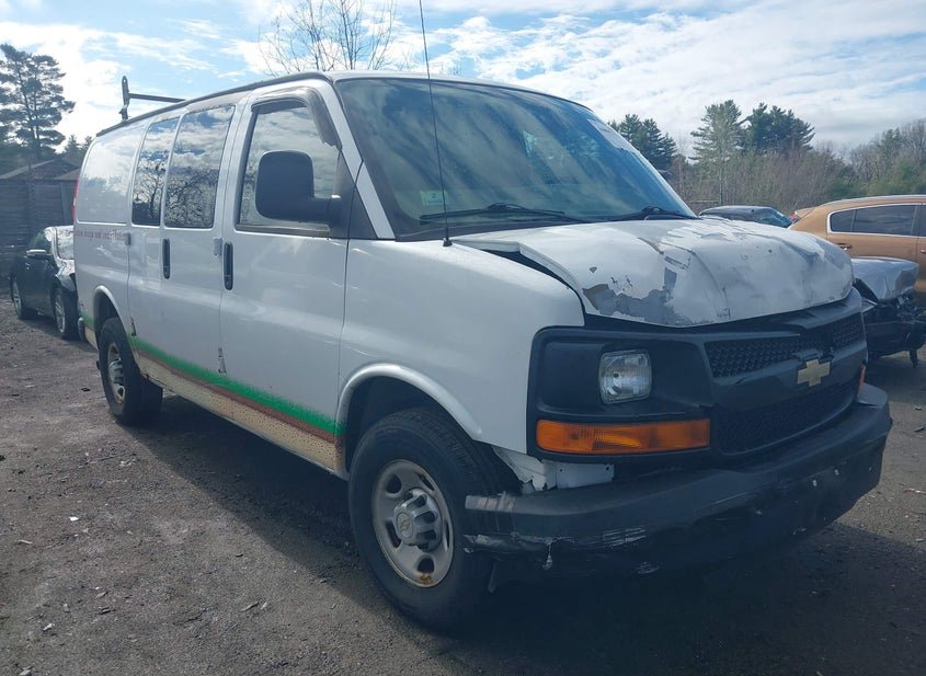 2008 Chevrolet Express 4.8L photo
