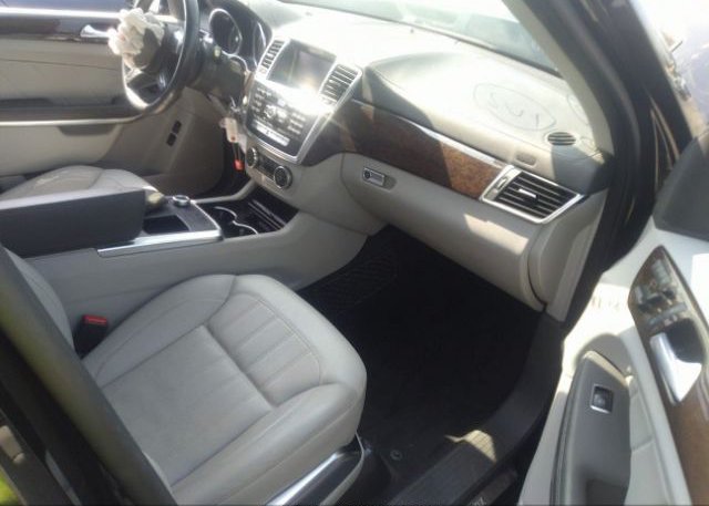 4JGDF7CE3DA260730 2013 MERCEDES-BENZ GL-CLASS-4