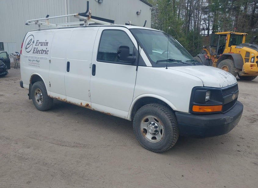 2015 Chevrolet Express 2500 4.8L photo