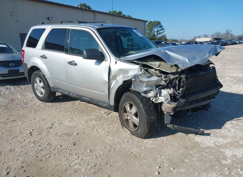 2010 FORD ESCAPE XLT photo