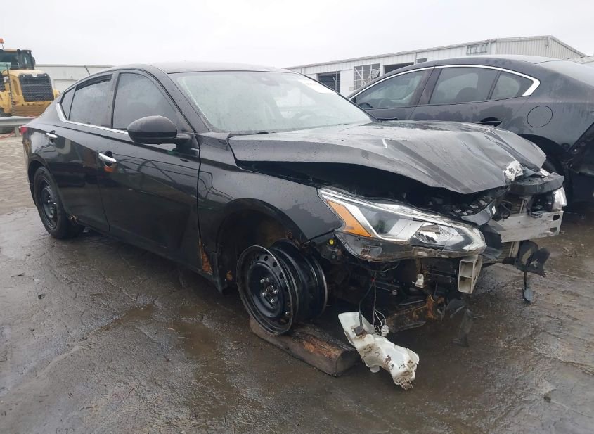 2021 NISSAN ALTIMA S FWD photo