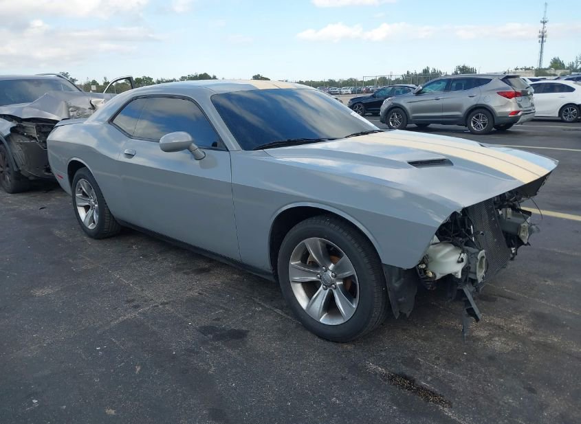 2020 DODGE CHALLENGER SXT photo