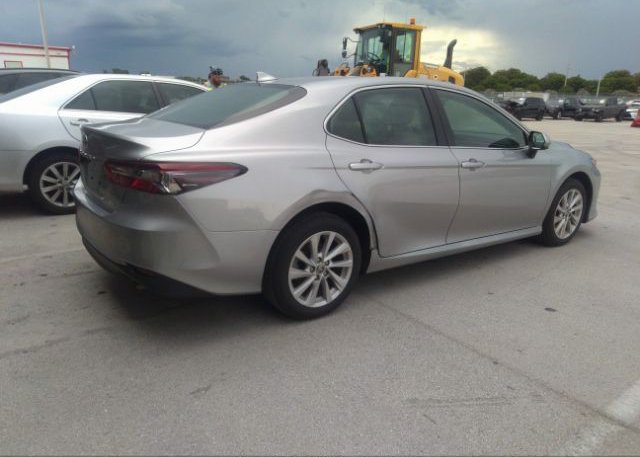 2021 TOYOTA CAMRY(VIN: 4T1C11AK7MU490348