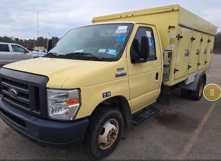 2019 Ford E-450 Cutaway photo