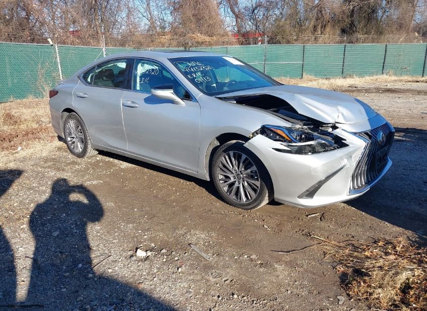 2021 LEXUS ES 350 photo
