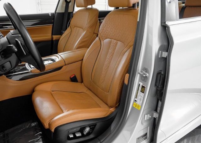 2018 BMW 7 SERIES VIN: WBA7F0C57JGM23653