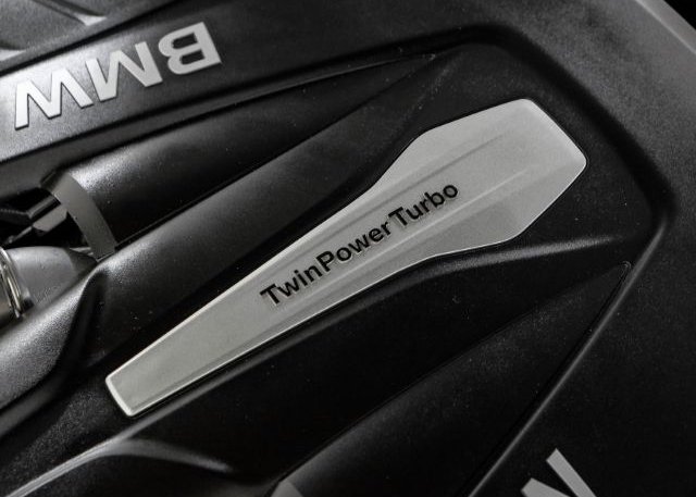2018 BMW 7 SERIES VIN: WBA7F0C57JGM23653