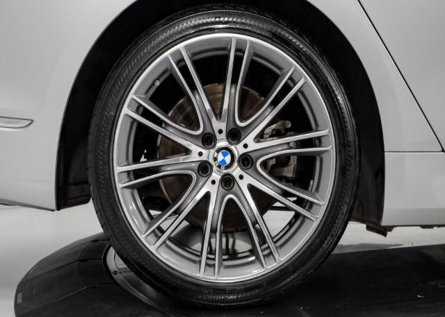 2018 BMW 7 SERIES VIN: WBA7F0C57JGM23653