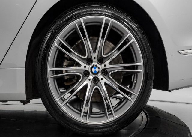 2018 BMW 7 SERIES VIN: WBA7F0C57JGM23653