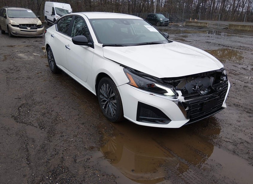 2025 Nissan Altima 2.5L photo