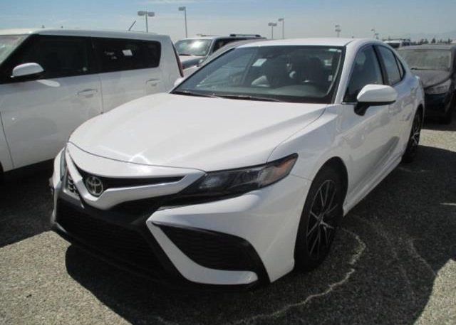 2021 TOYOTA CAMRY (VIN: 4T1G11AK1MU542753)