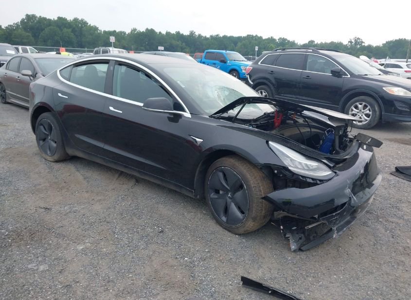 2018 TESLA MODEL 3 LONG RANGE/MID RANGE photo