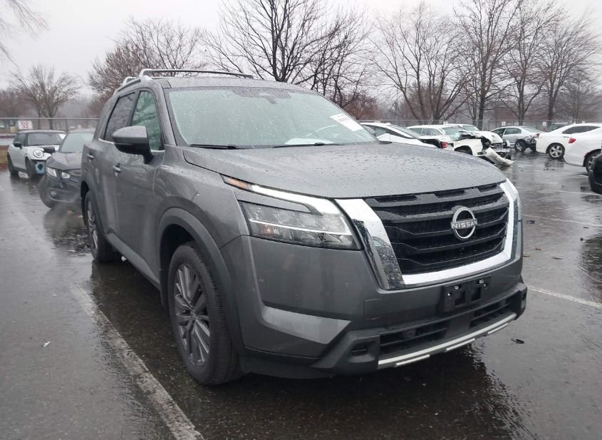 2024 NISSAN PATHFINDER SL 4WD photo