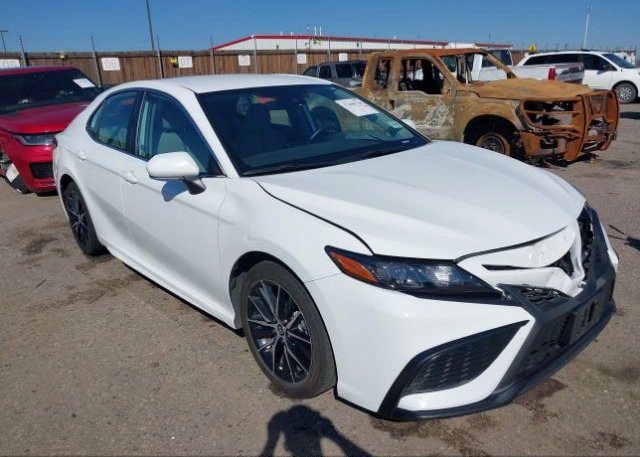 2022 TOYOTA CAMRY (VIN: 4T1G11AK6NU713708)