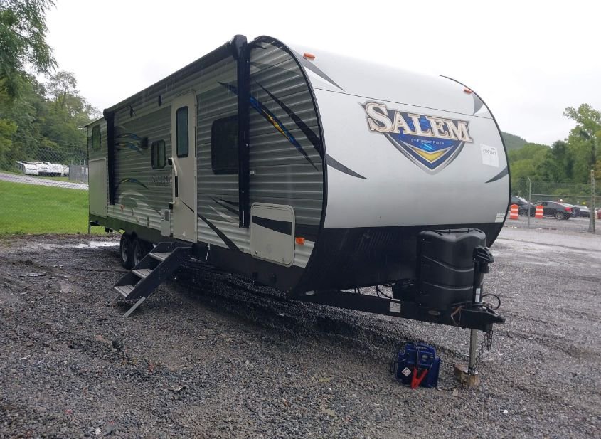 2018 FOREST RIVER WILDWOOD photo