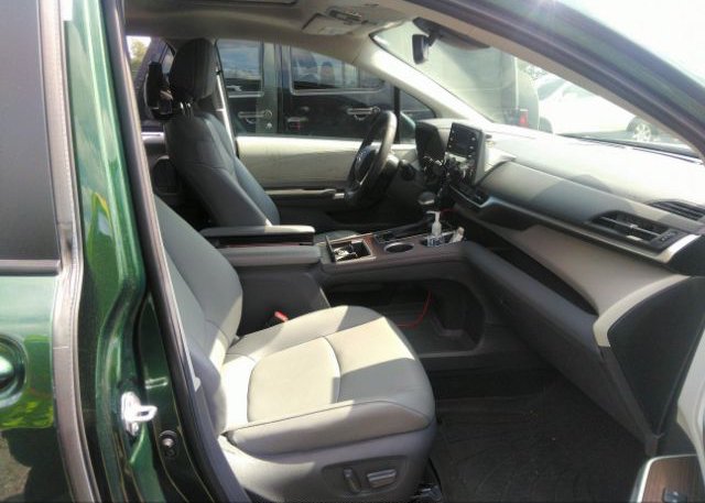 2021 TOYOTA SIENNA(VIN: 5TDYRKEC1MS065045