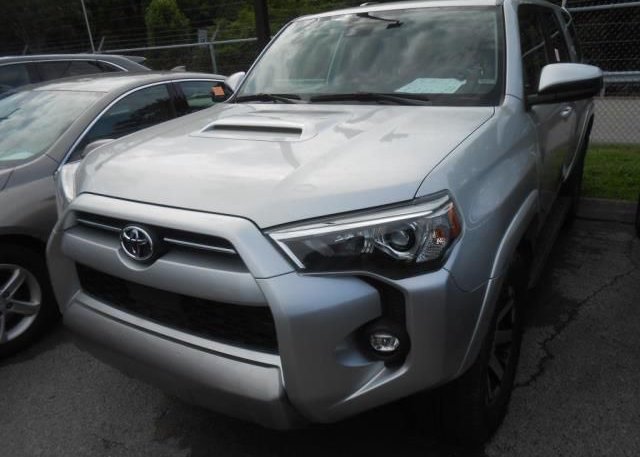2022 TOYOTA 4RUNNER (VIN: JTEPU5JR6N6030262)