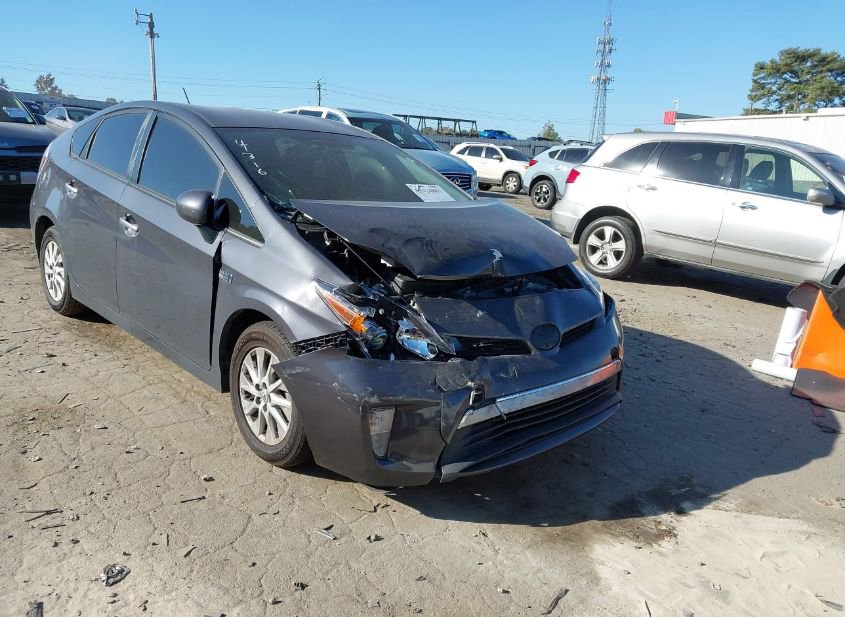 2013 TOYOTA PRIUS PLUG-IN photo