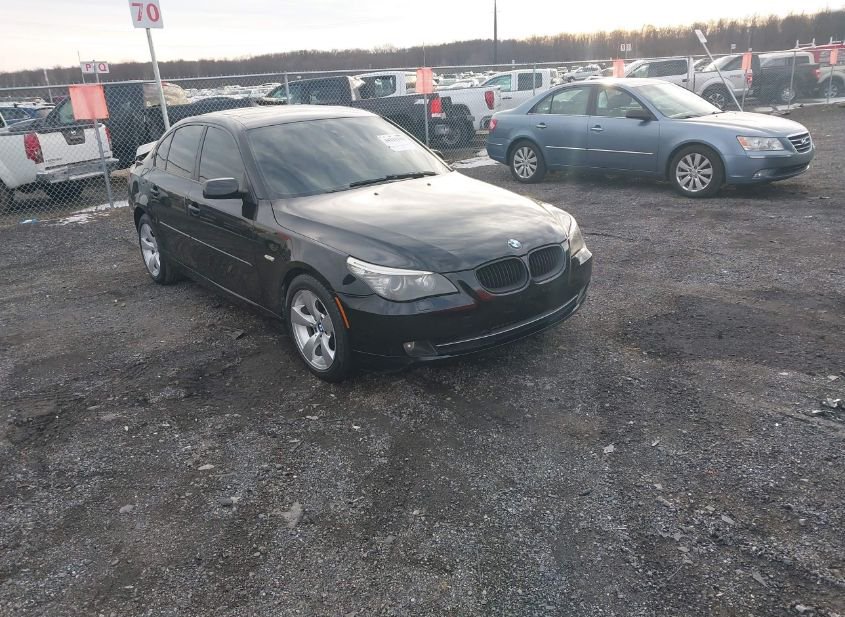 2008 BMW 528I photo