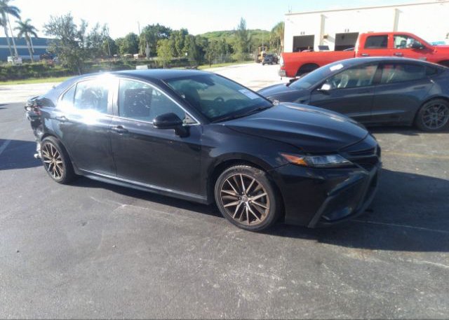 2021 TOYOTA CAMRY (VIN: 4T1G11AK0MU412527)