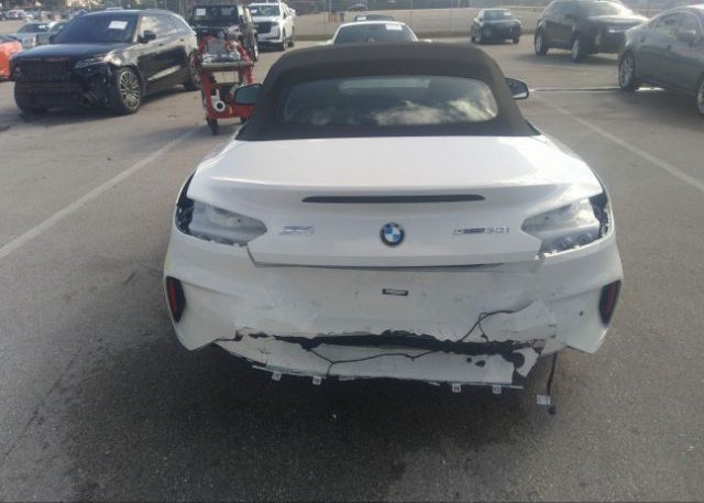 2022 BMW Z4 VIN: WBAHF3C04NWX45771