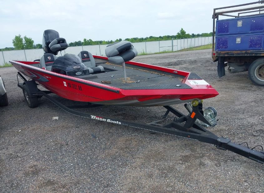 2016 TRITON TRITON 17LTX photo