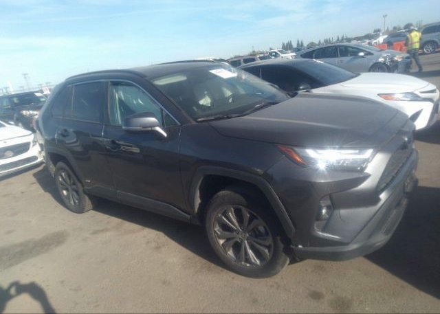 2022 TOYOTA RAV4 (VIN: 4T3B6RFV7NU071746)
