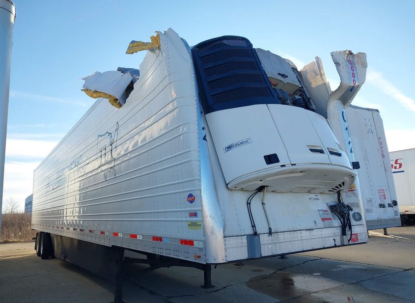 2024 Utility Trailer Mfg 53' Reefer Semi Trailer photo