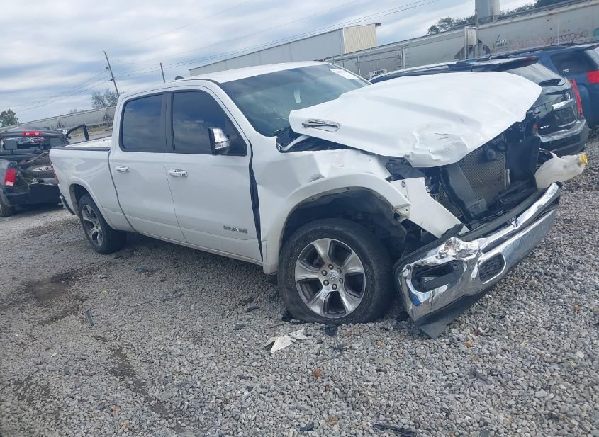 2021 RAM 1500 LARAMIE  4X4 6'4 BOX photo