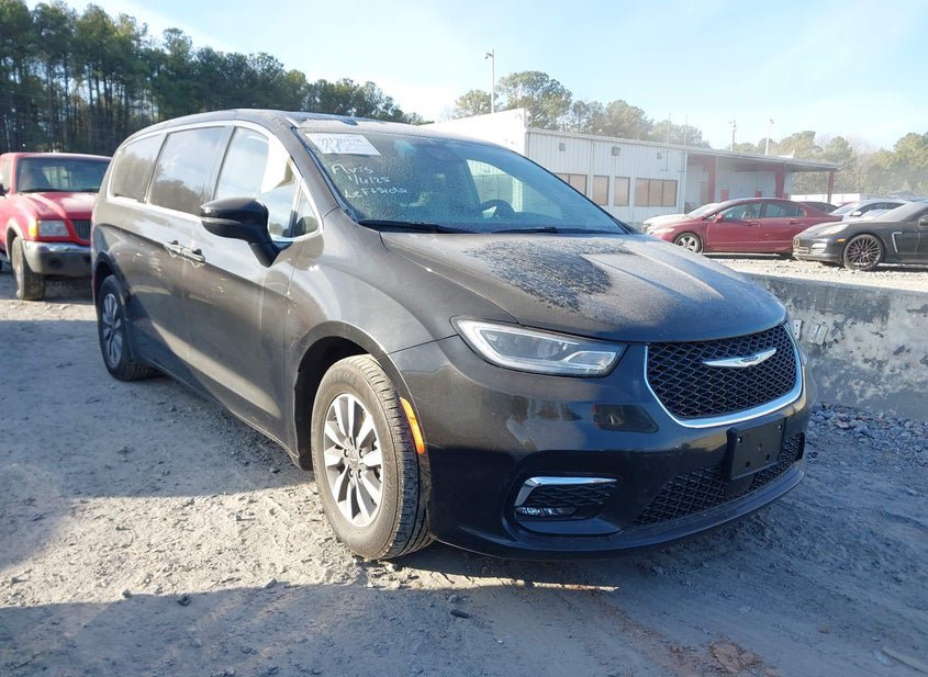 2023 CHRYSLER PACIFICA HYBRID TOURING L photo