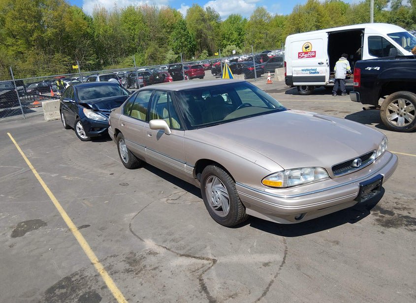 1995 Pontiac Bonneville 3.8L photo