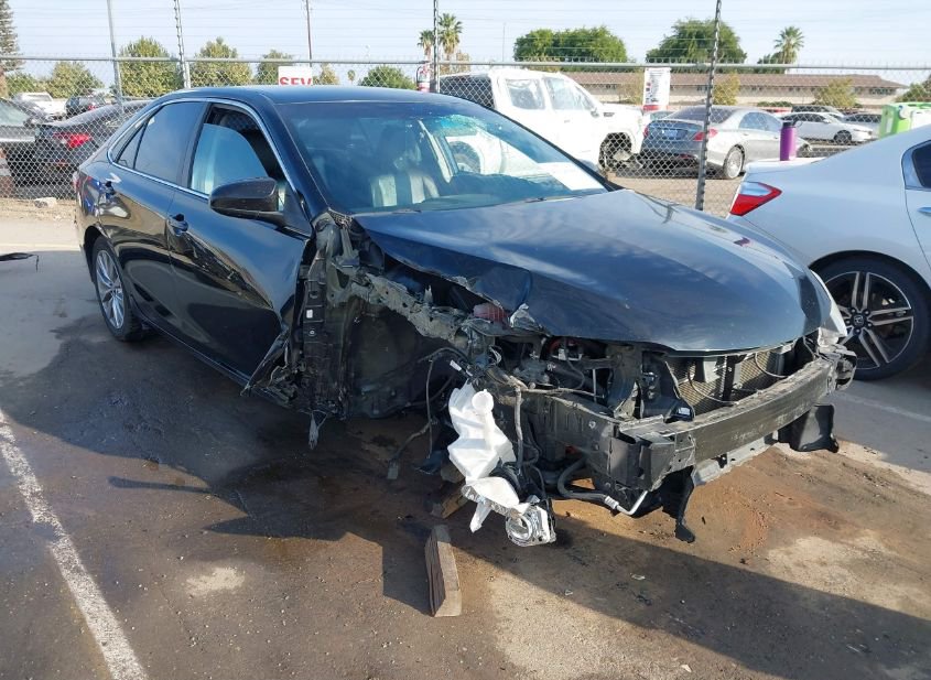 2016 TOYOTA CAMRY HYBRID XLE photo