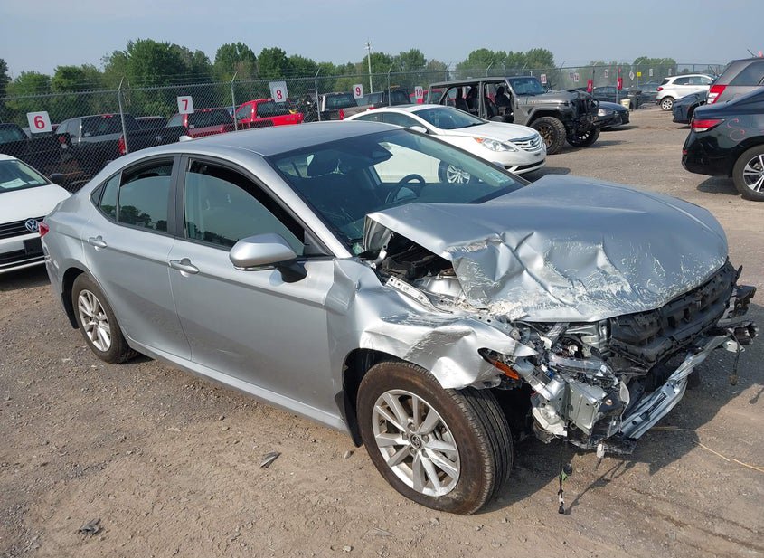 2025 Toyota Camry 2.5L (VIN: 4T1DBADK3SU015242)