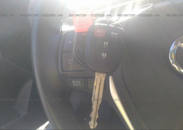 5YFBURHE3KP880685 2019 TOYOTA COROLLA