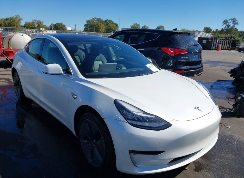 2020 TESLA MODEL 3 STANDARD RANGE PLUS REAR-WHEEL DRIVE/STANDARD RANGE REAR-WHEEL DRIVE photo