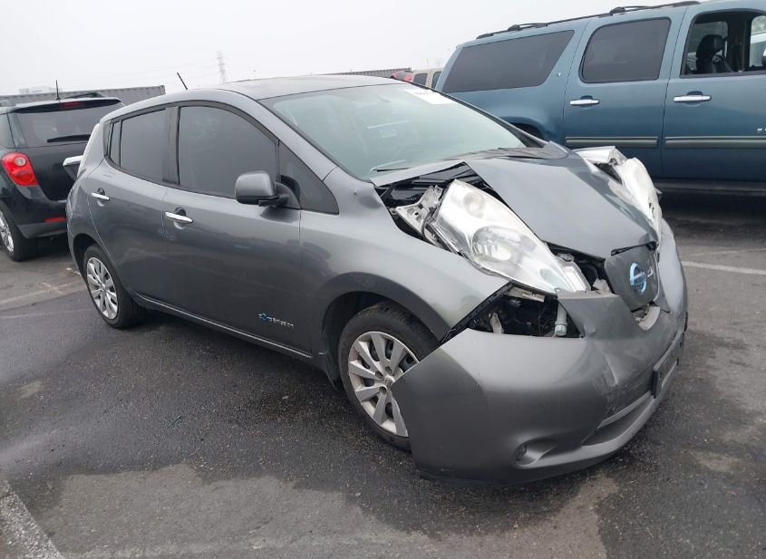 2015 NISSAN LEAF S photo