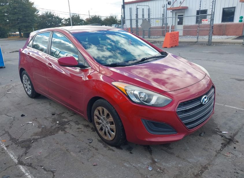 2017 HYUNDAI ELANTRA GT photo