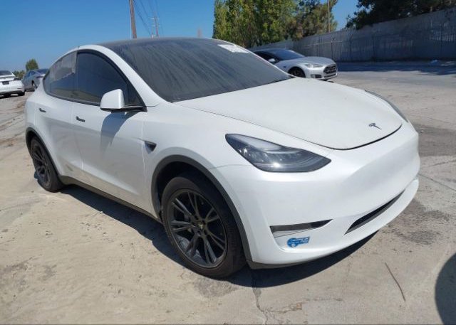 2021 TESLA MODEL Y (VIN: 5YJYGDEE2MF214912)