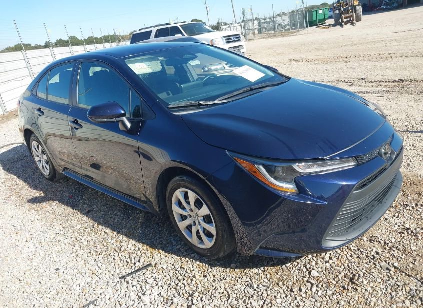 2024 TOYOTA COROLLA LE photo