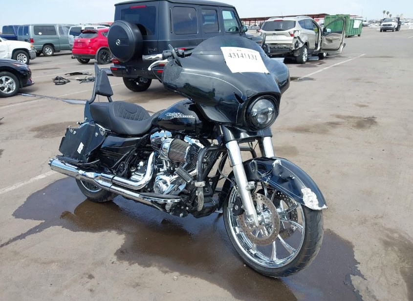 2014 HARLEY-DAVIDSON FLHXS STREET GLIDE SPECIAL photo