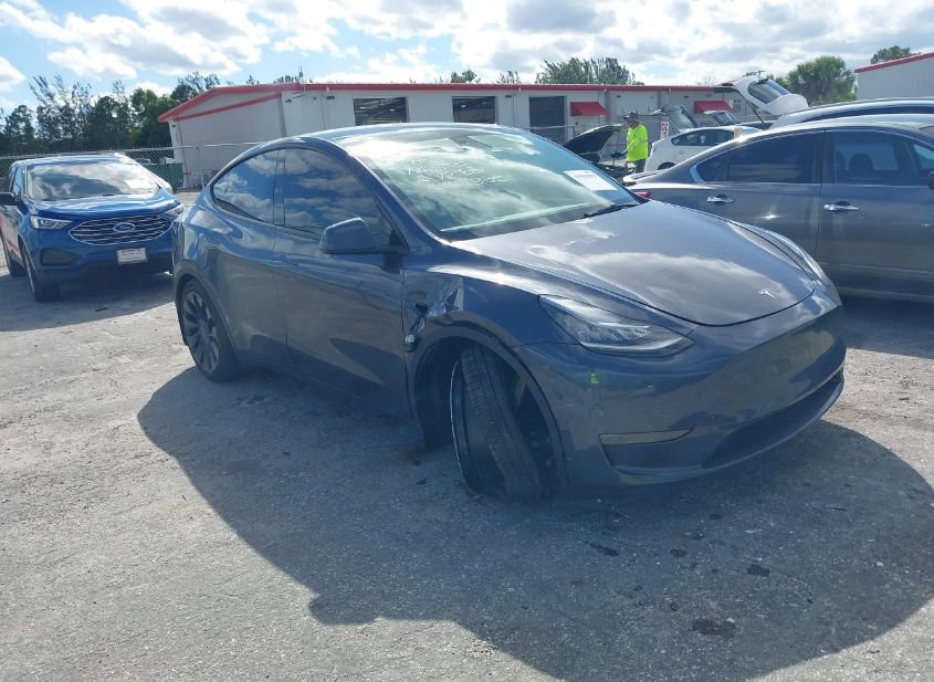 2023 TESLA MODEL Y AWD/LONG RANGE DUAL MOTOR ALL-WHEEL DRIVE photo