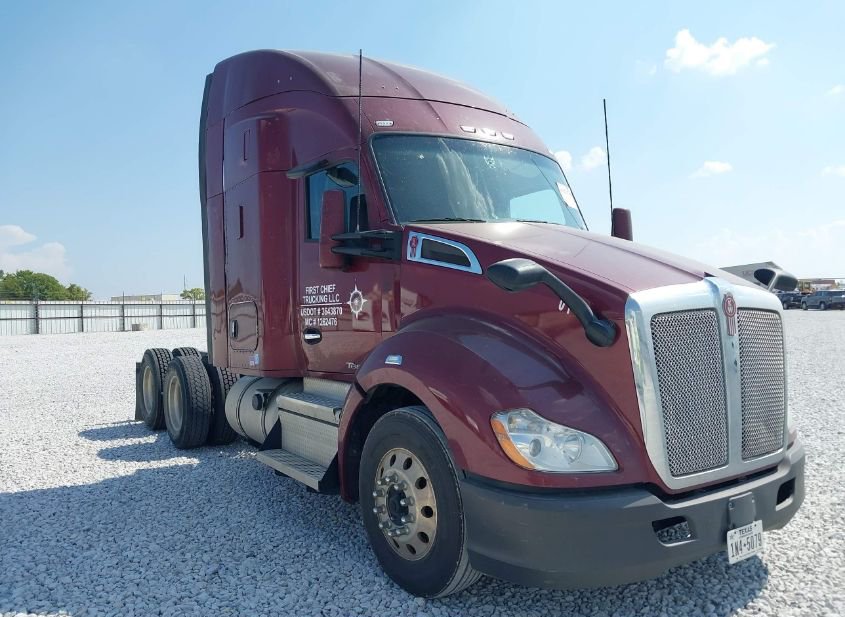 2020 KENWORTH T680 photo