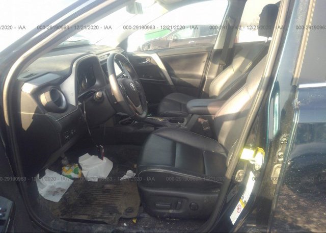 пригнать из сша 2017 TOYOTA RAV4 2T3DFREV2HW589150