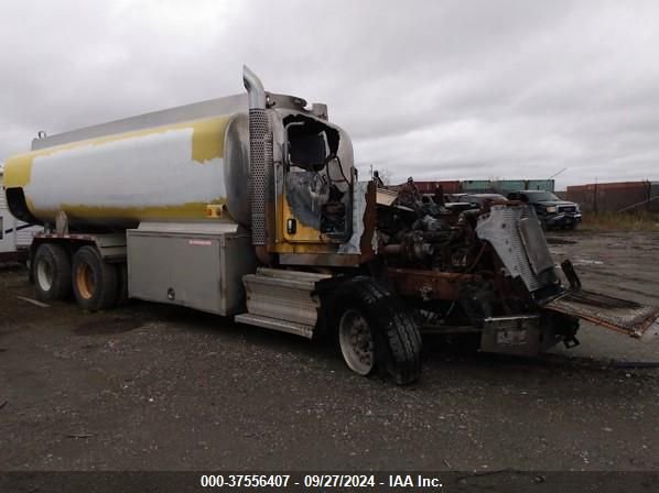 2009 KENWORTH CONSTRUCTION T800 photo