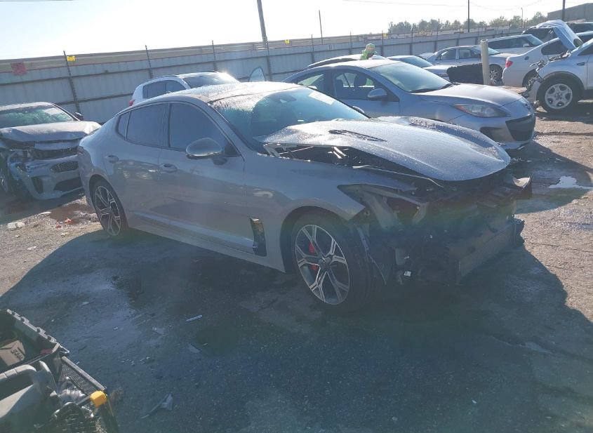 2021 KIA STINGER GT2 photo