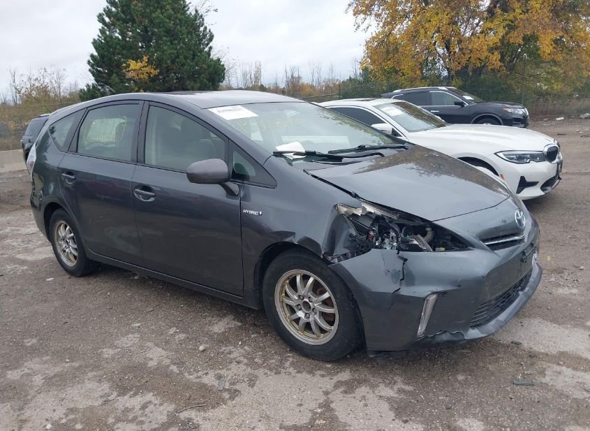 2012 TOYOTA PRIUS V THREE photo