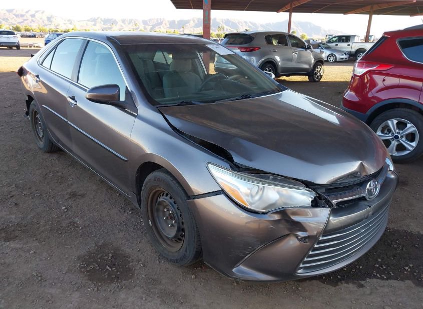 2017 TOYOTA CAMRY LE photo