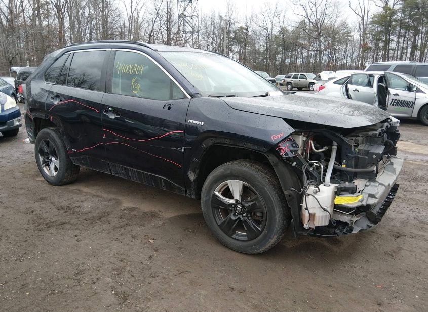 2020 TOYOTA RAV4 HYBRID XLE photo