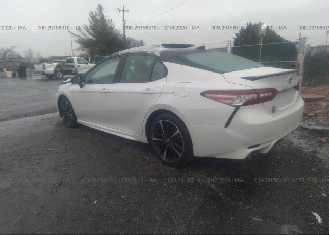 купить 2018 TOYOTA CAMRY 4T1BZ1HK4JU015634